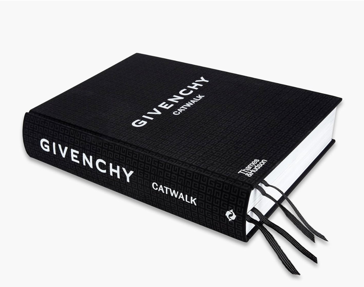 GIVENCHY CATWALK, THE COMPLETE COLLECTIONS