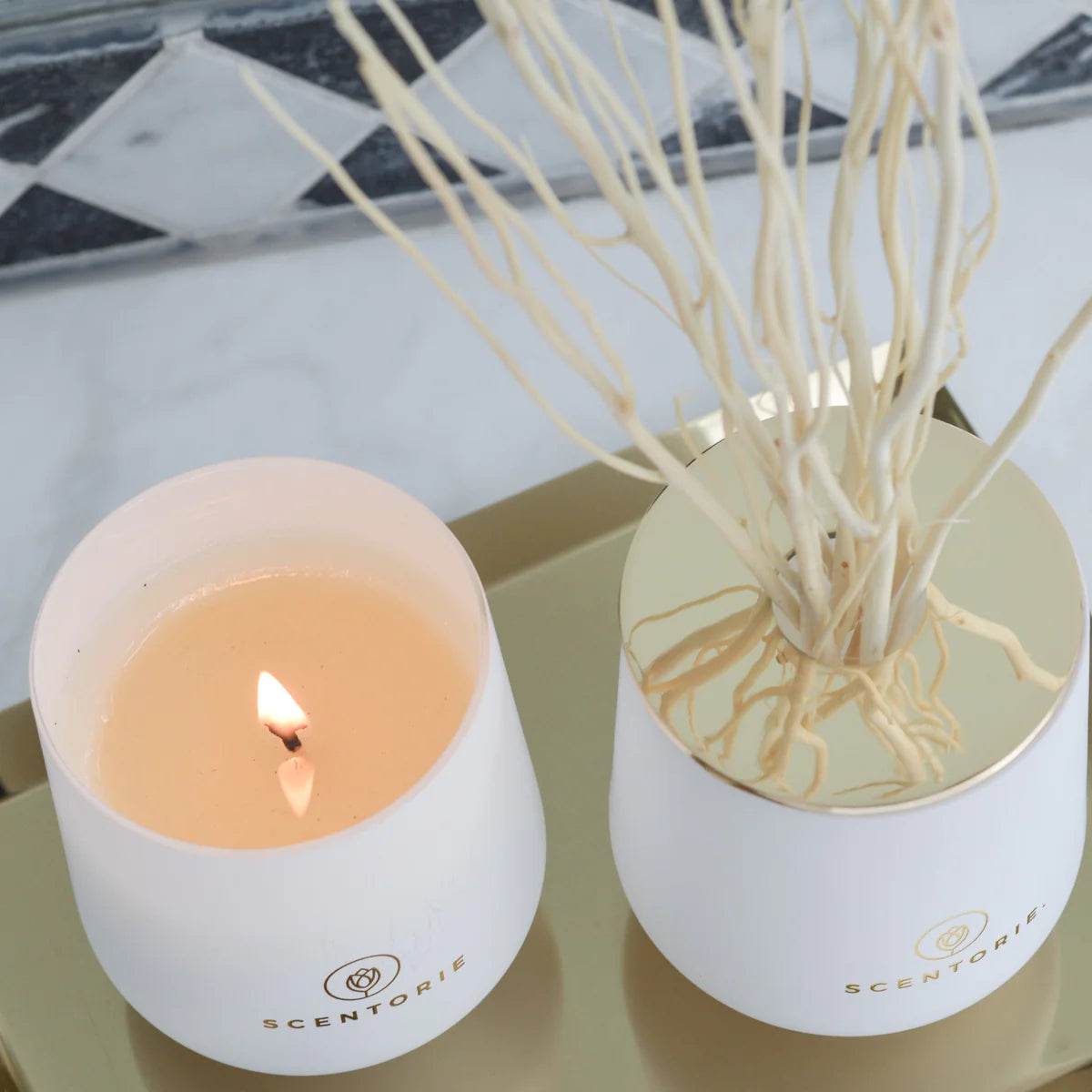 Scented candle - BALI VIBES - 300 g/60 hours burn time