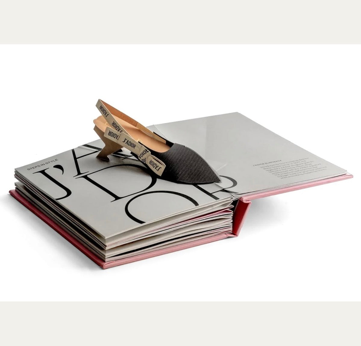 Fashion Unfolded - Pop-Up Dior