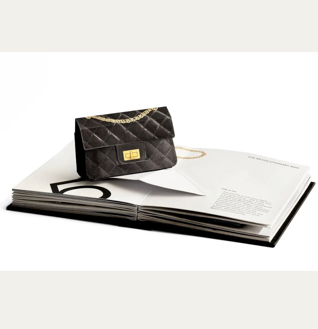 Fashion Unfolded - Pop-Up Chanel